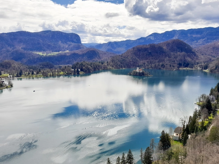 Mind blowing lake views